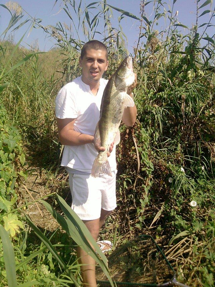 Crapturi - Prins la buchet de viermusi :)